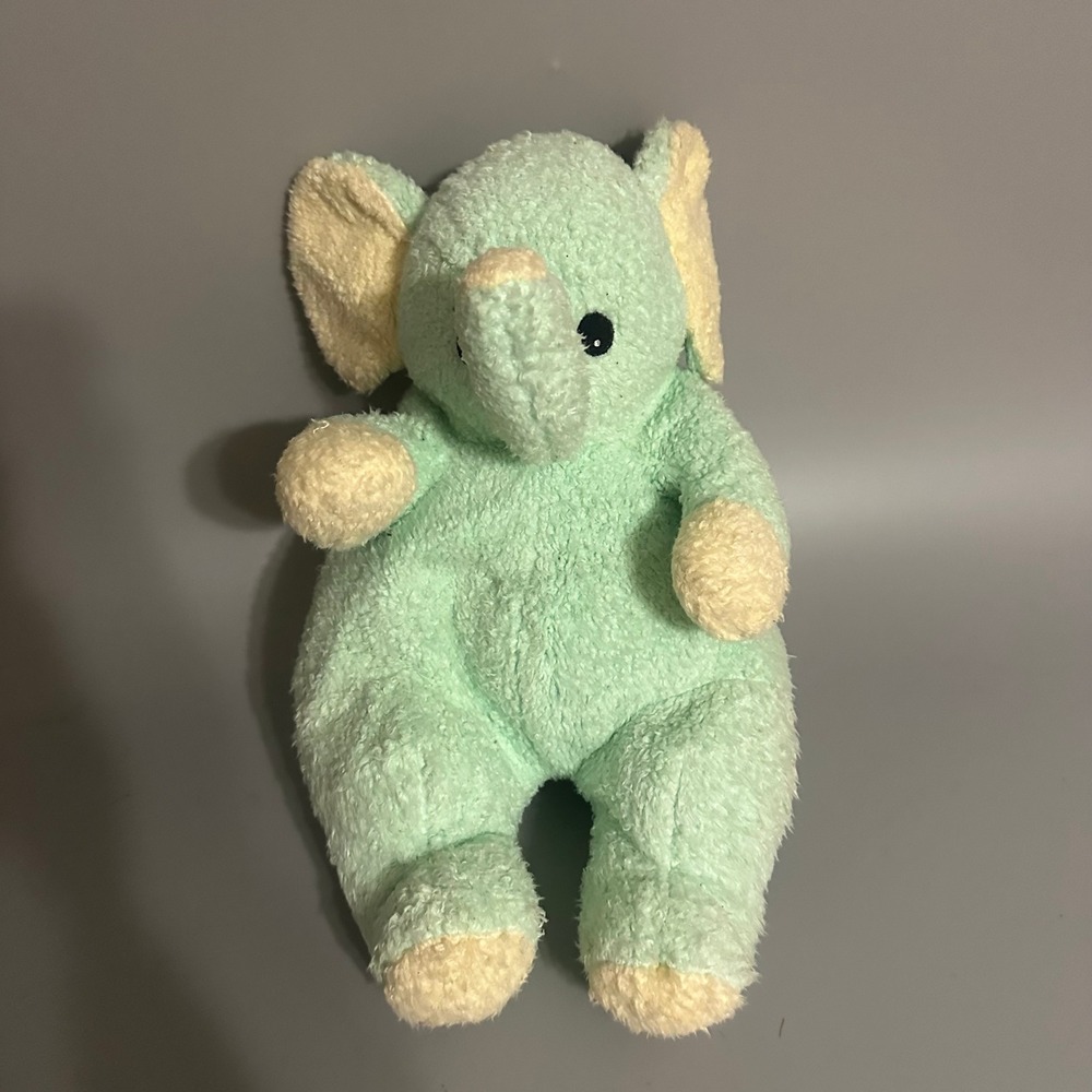 Ty Pluffies Peanut Elephant Mint Green Cream Stuffed Animal Plush Toy 2002